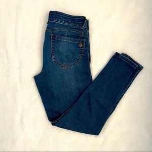 Democracy “Ab”solution Jeans Size 6